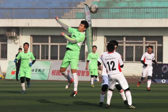 李治廷中秋喜迎新生，隐婚三年妻子美丽动人